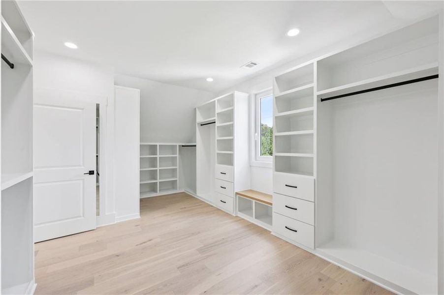 Spacious, unfurnished interior of a new home in , Buford (Image 26).