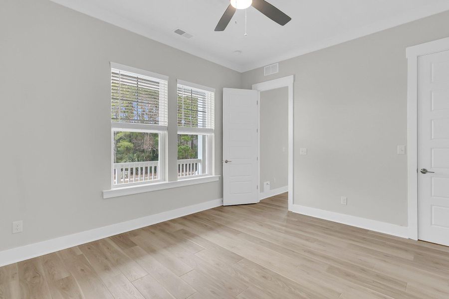 Spacious, unfurnished interior of a new home in , Mount Pleasant (Image 47).