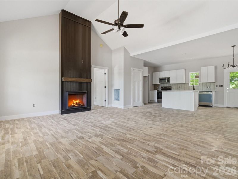 Spacious, unfurnished interior of a new home in , Clover (Image 13).