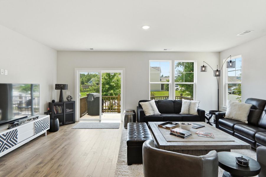 Furnished interior view inside a new home in , Hanahan (Image 5).