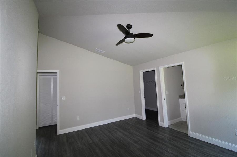 Spacious, unfurnished interior of a new home in , Punta Gorda (Image 13).