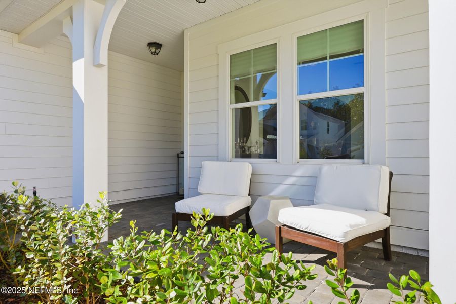 Exterior details and patio area of a home in , Ponte Vedra (Image 23).