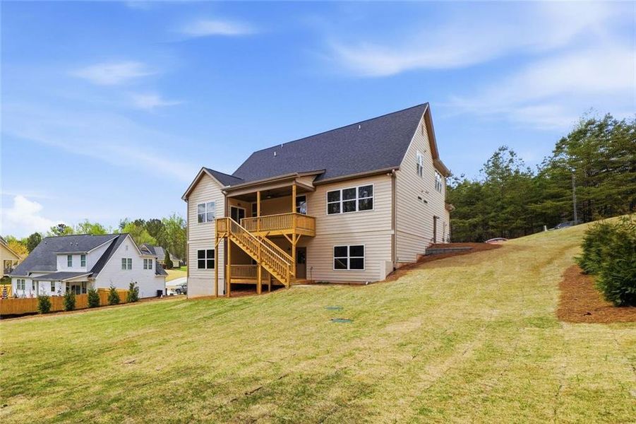 Exterior details and patio area of a home in , Dawsonville (Image 31).