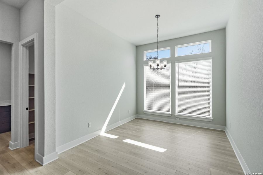 Spacious, unfurnished interior of a new home in Potranco Oaks, San Antonio (Image 15).
