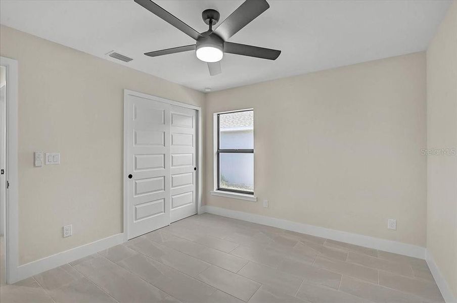 Spacious, unfurnished interior of a new home in , Rotonda West (Image 26).