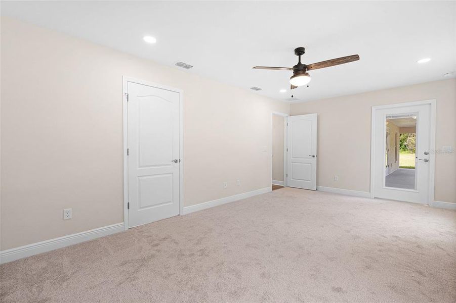 Spacious, unfurnished interior of a new home in , Citrus Springs (Image 27). Spacious, unfurnished interior of a new home in , Citrus Springs (Image 27).