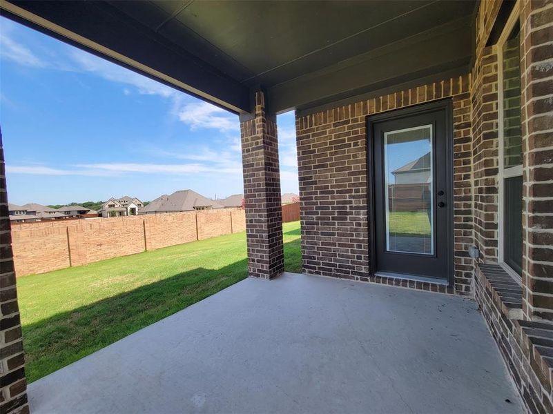 Exterior details and patio area of a home in , Midlothian (Image 19).