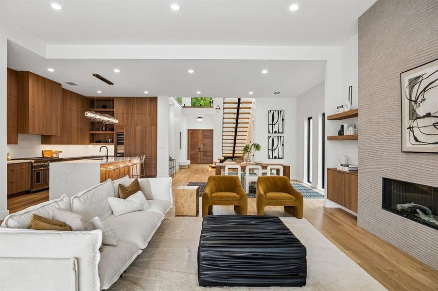 Furnished interior view inside a new home in , Dallas (Image 7).