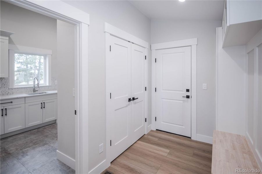 Spacious, unfurnished interior of a new home in , Kiowa (Image 35).