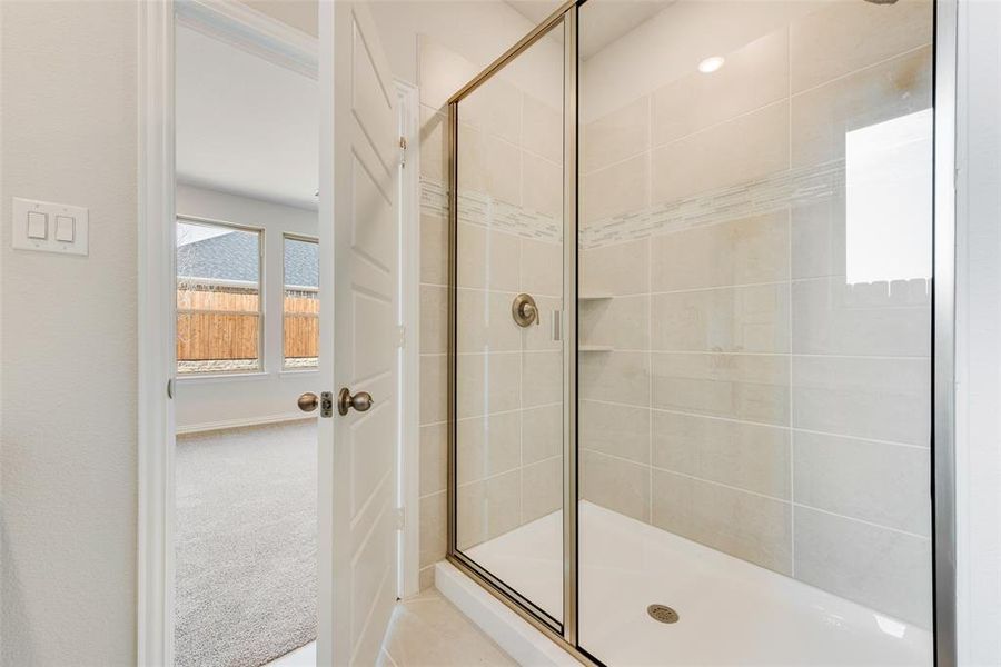 Furnished interior view inside a new home in Walden Pond, Forney (Image 8). Furnished interior view inside a new home in Walden Pond, Forney (Image 8).