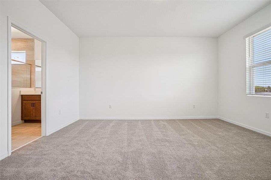 Spacious, unfurnished interior of a new home in Oakview, Apopka (Image 23).