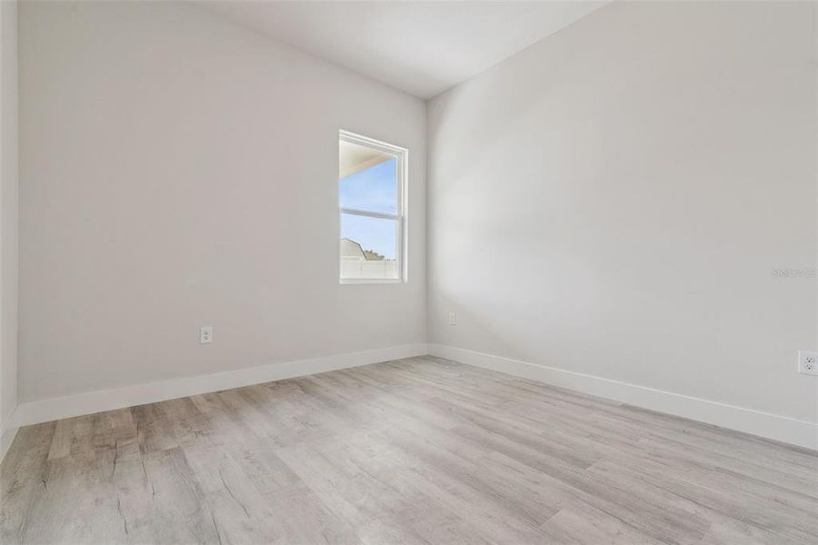 Spacious, unfurnished interior of a new home in , Belleview (Image 28).
