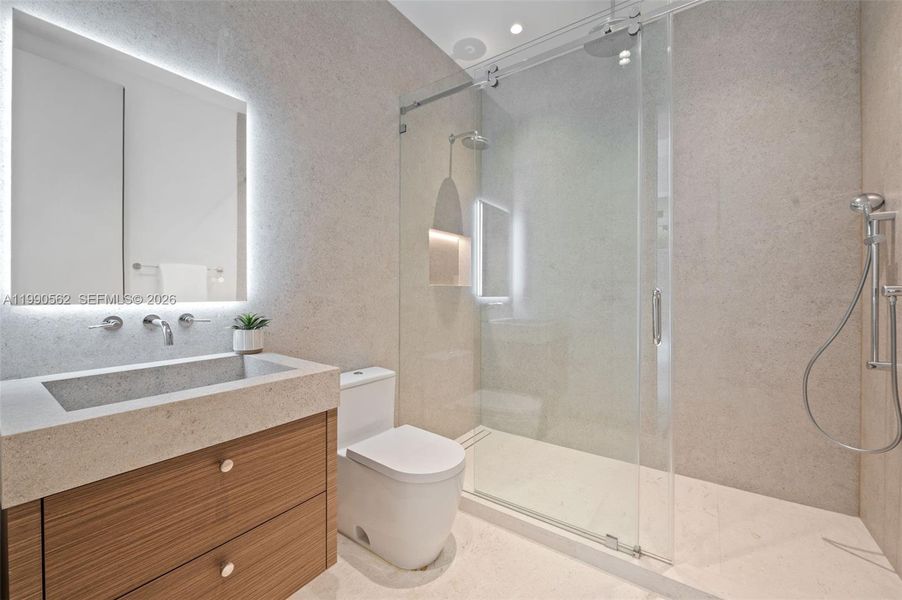 Furnished interior view inside a new home in , Coral Gables (Image 6).