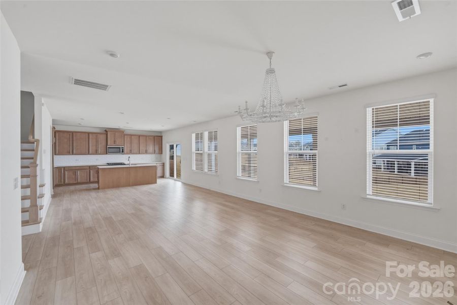 Spacious, unfurnished interior of a new home in Lakeside Glen, York (Image 34).