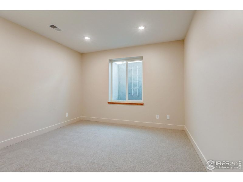 Spacious, unfurnished interior of a new home in , Berthoud (Image 22).