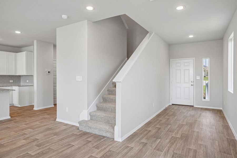 Spacious, unfurnished interior of a new home in Edgebrooke, Pflugerville (Image 27).