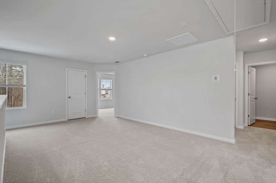 Spacious, unfurnished interior of a new home in Grand Arbor, Blythewood (Image 25).