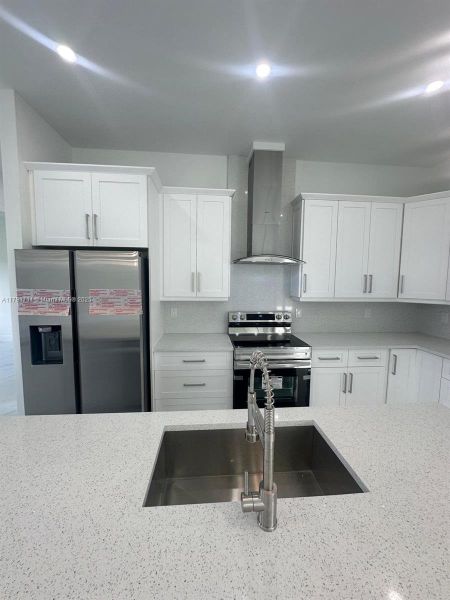 Spacious, unfurnished interior of a new home in , Lehigh Acres (Image 32). Spacious, unfurnished interior of a new home in , Lehigh Acres (Image 32).