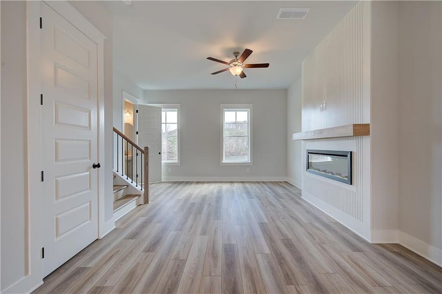 Spacious, unfurnished interior of a new home in Barrett Pointe, Kennesaw (Image 26).