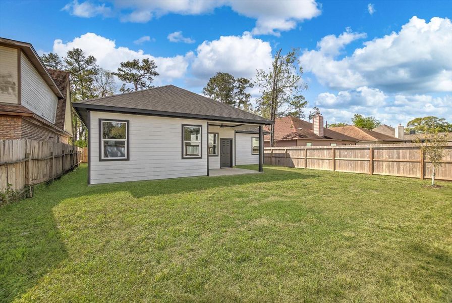 Exterior details and patio area of a home in , Houston (Image 24).