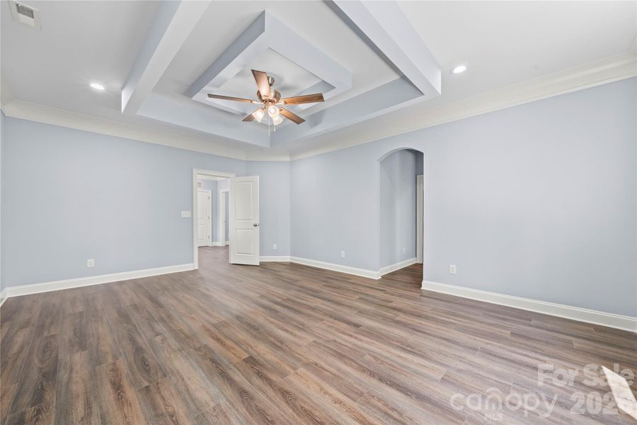 Spacious, unfurnished interior of a new home in , Charlotte (Image 39).