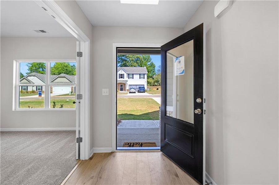 Spacious, unfurnished interior of a new home in , Villa Rica (Image 27).