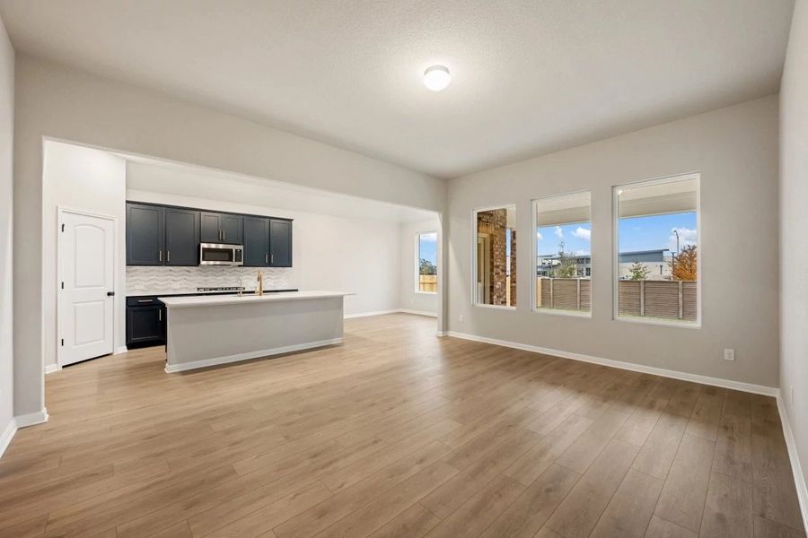 Spacious, unfurnished interior of a new home in Berry Creek Highlands, Georgetown (Image 33).