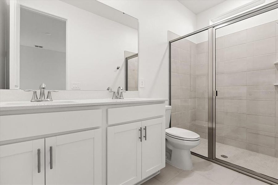 Furnished interior view inside a new home in Dora Parc, Mount Dora (Image 5).