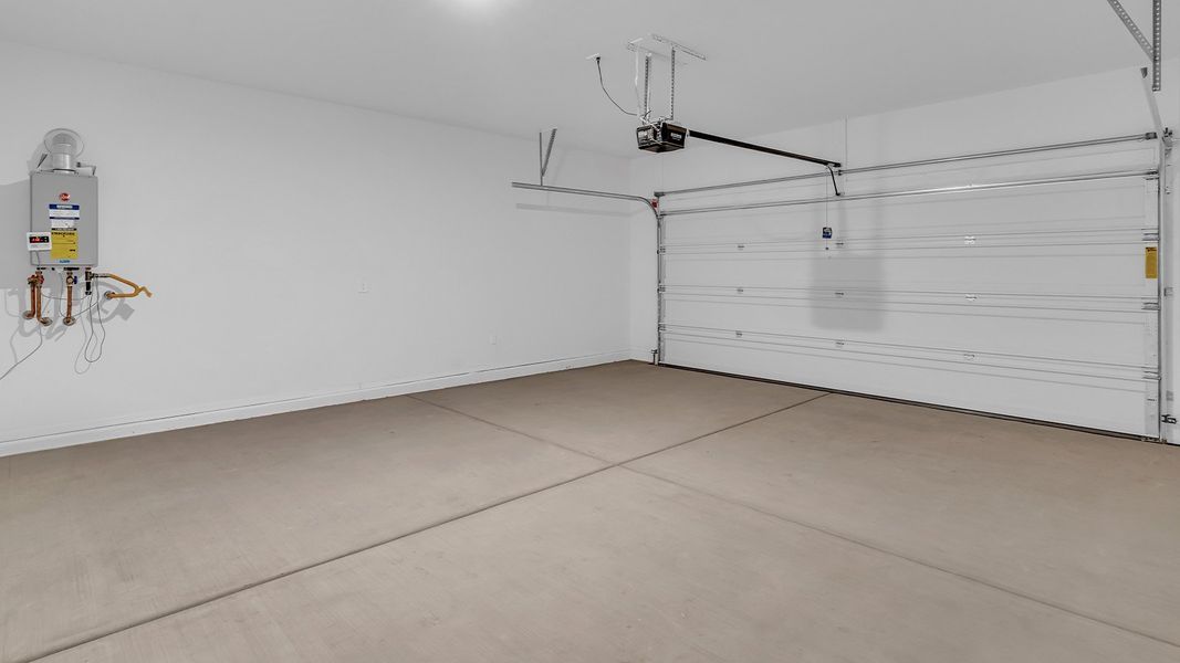 Image 60 representing the Pearl by D.R. Horton in Saguaro Bloom, Marana, AZ.