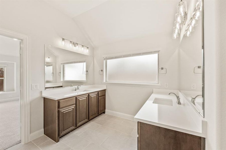 Furnished interior view inside a new home in Rockwood, Mansfield (Image 15).