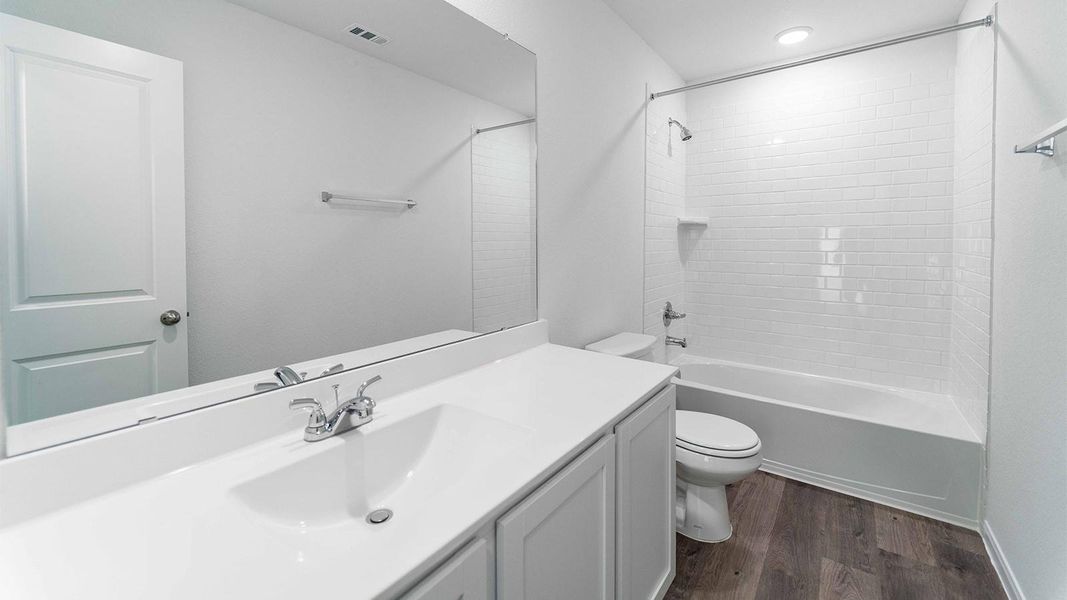 Furnished interior view inside a new home in Sunset Oaks, Maxwell (Image 7).