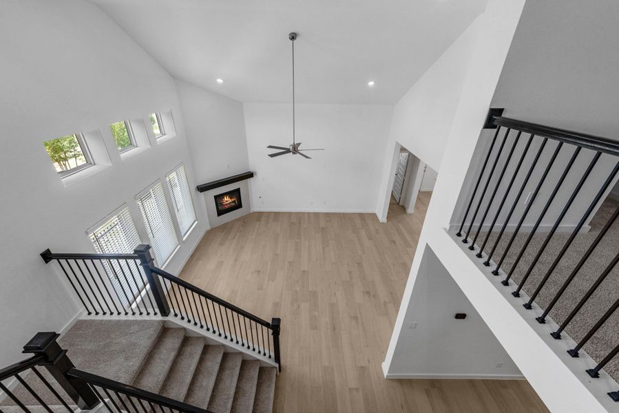 Spacious, unfurnished interior of a new home in Grand Mason Crossing, Katy (Image 15).