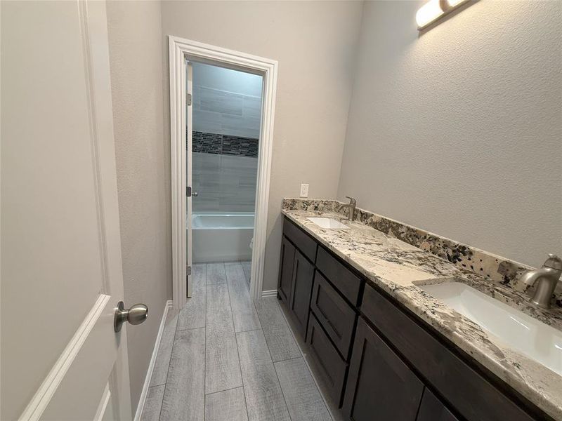 Image 15 of a home in .