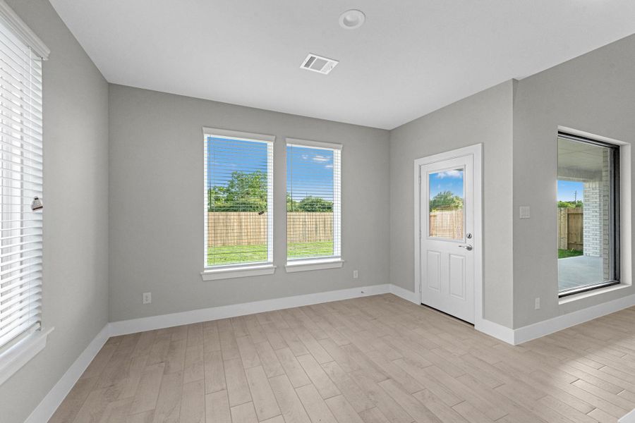 Spacious, unfurnished interior of a new home in Morton Creek Ranch, Katy (Image 28). Spacious, unfurnished interior of a new home in Morton Creek Ranch, Katy (Image 28).