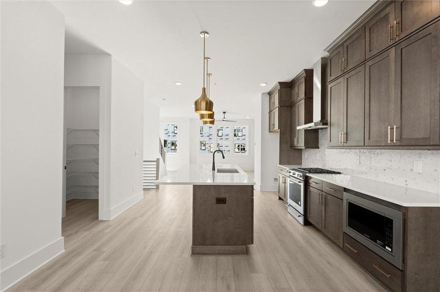 Furnished interior view inside a new home in , Alpharetta (Image 11).