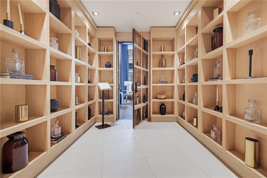 Furnished interior view inside a new home in The Dillon Buckhead, Atlanta (Image 49). Furnished interior view inside a new home in The Dillon Buckhead, Atlanta (Image 49).