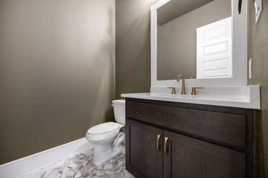 Furnished interior view inside a new home in Heath Golf and Yacht Club, Heath (Image 45).