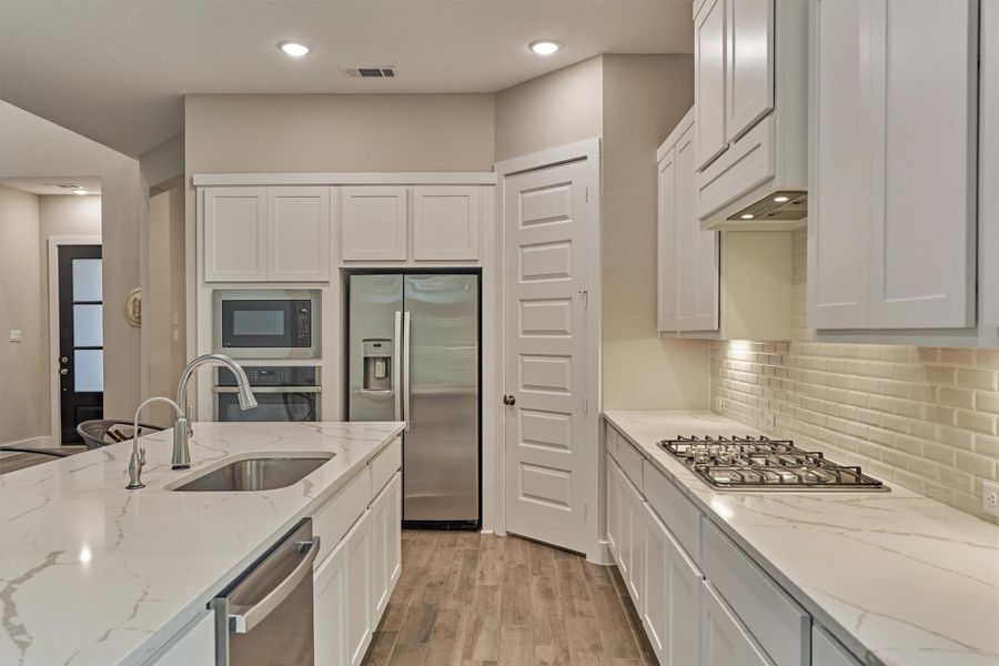 Furnished interior view inside a new home in Woodforest 50′, Montgomery (Image 28).