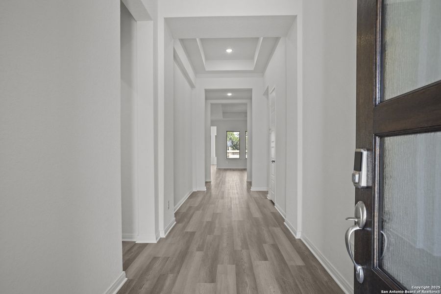 Spacious, unfurnished interior of a new home in Stillwater Ranch, San Antonio (Image 21). Spacious, unfurnished interior of a new home in Stillwater Ranch, San Antonio (Image 21).