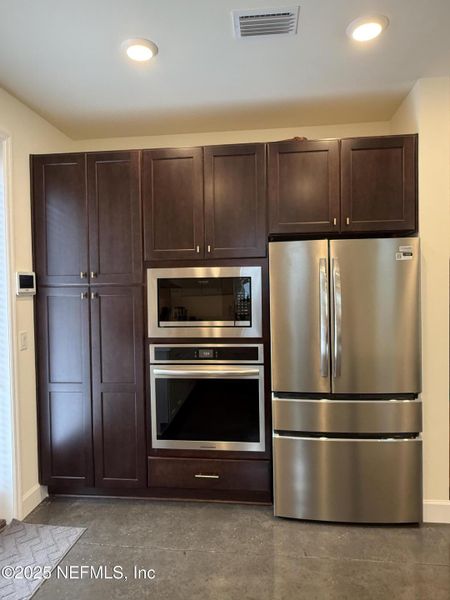 Image 49 of a home in .