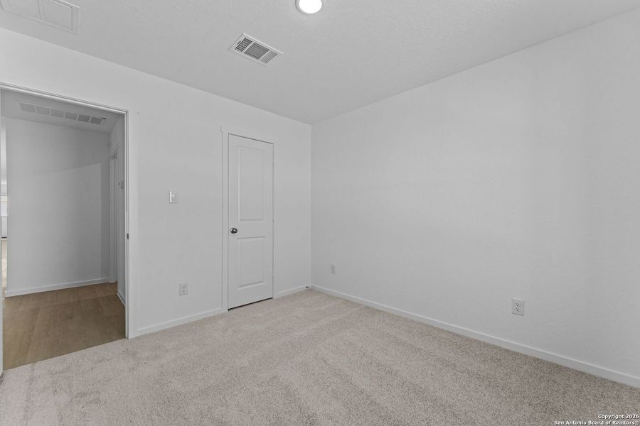 Spacious, unfurnished interior of a new home in , New Braunfels (Image 12).