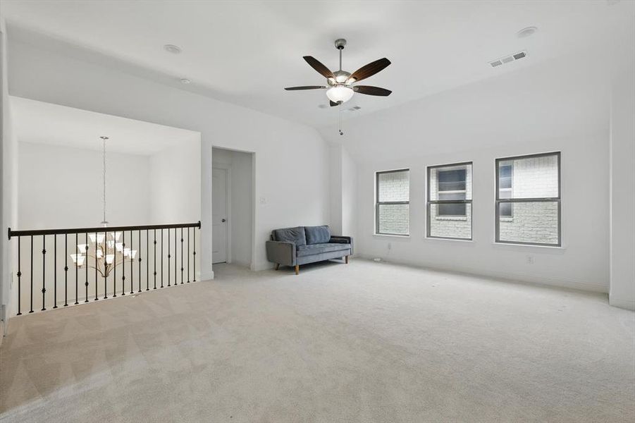 Spacious, unfurnished interior of a new home in , Northlake (Image 31).