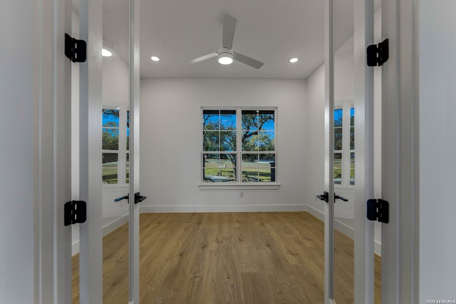 Spacious, unfurnished interior of a new home in , New Braunfels (Image 41).