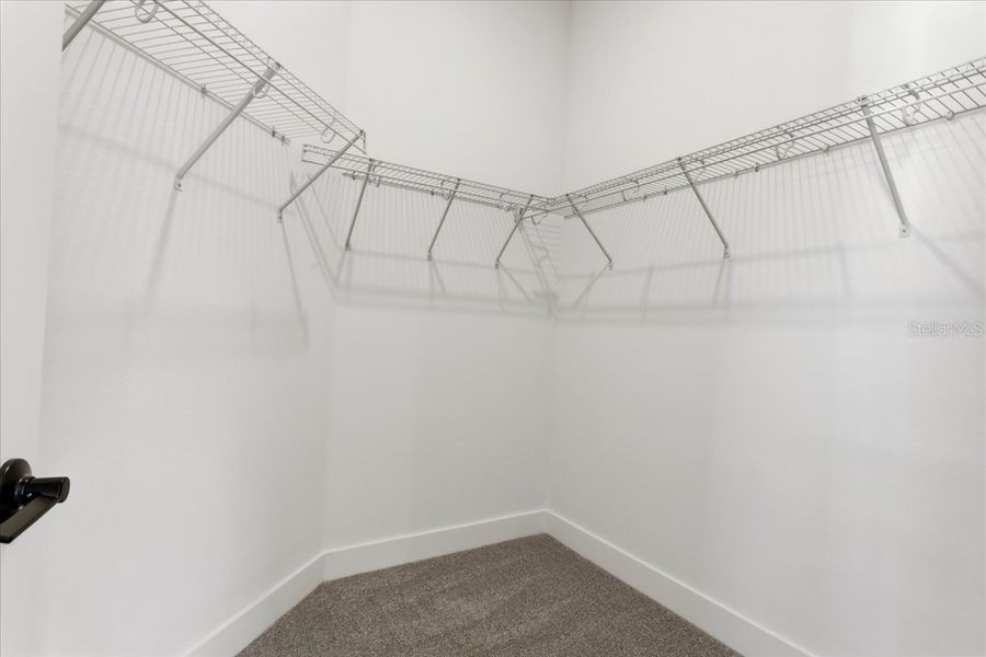 Spacious, unfurnished interior of a new home in Kirkland Farms, Alachua (Image 30).
