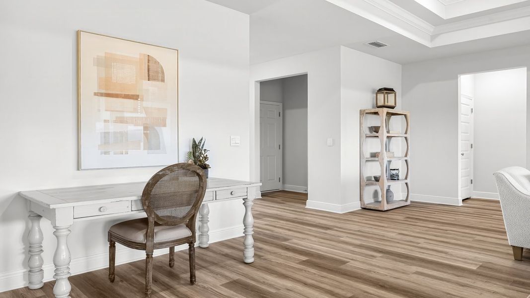 Furnished interior view inside a new home in Liberty, Panama City (Image 11).