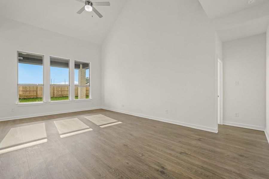 Spacious, unfurnished interior of a new home in Wildrye, Waller (Image 15). Spacious, unfurnished interior of a new home in Wildrye, Waller (Image 15).