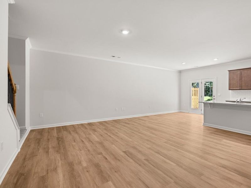Spacious, unfurnished interior of a new home in Falcon Landing Townhomes, Gainesville (Image 25).
