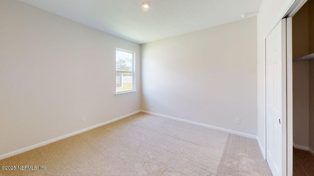 Spacious, unfurnished interior of a new home in Sandridge Hills, Green Cove Springs (Image 11).