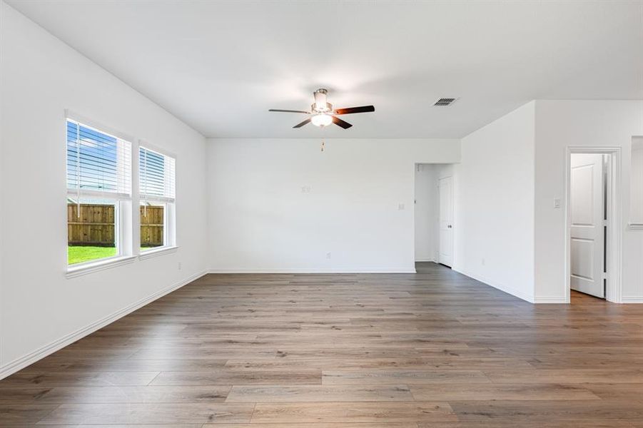 Spacious, unfurnished interior of a new home in River Ridge, Crandall (Image 22). Spacious, unfurnished interior of a new home in River Ridge, Crandall (Image 22).