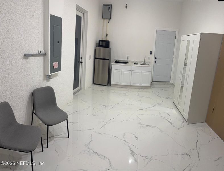 Furnished interior view inside a new home in , Lehigh Acres (Image 5).